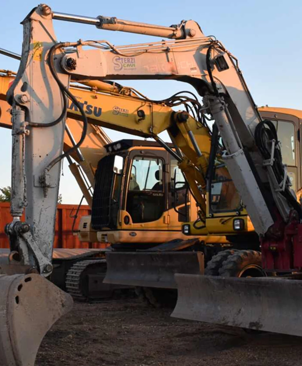 Ruspa in cantiere – Sterzi Scavi